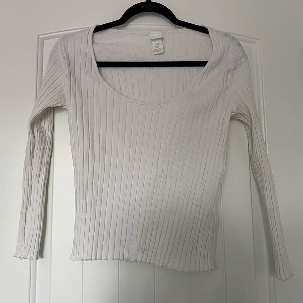 Scoop neck long sleeve